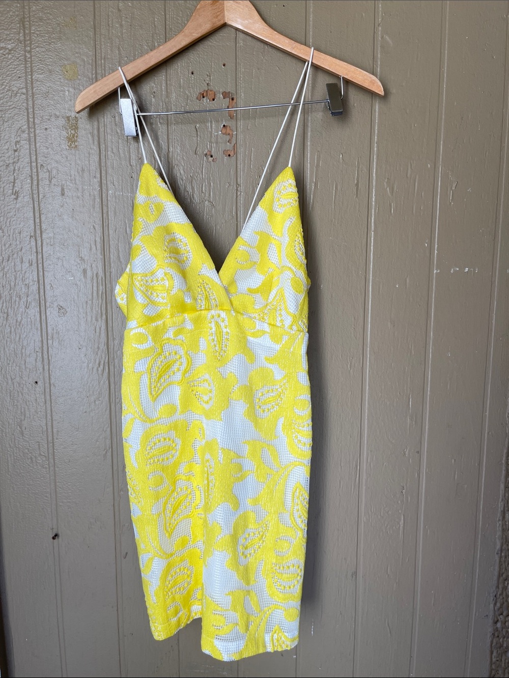 Anthropologie Maeve embroidery Floral Sheath Dress with Spaghetti Straps Size 4
